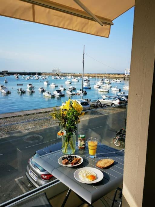 Hébergement de vacances Charme Et Zenitude, Avec Vue Exceptionnelle Sur Le Port *