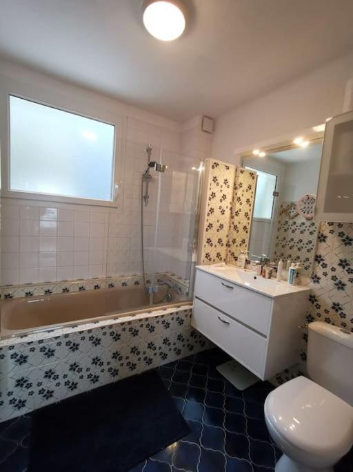 Charme Et Zenitude, Avec Vue Exceptionnelle Sur Le Port Holiday home Granville